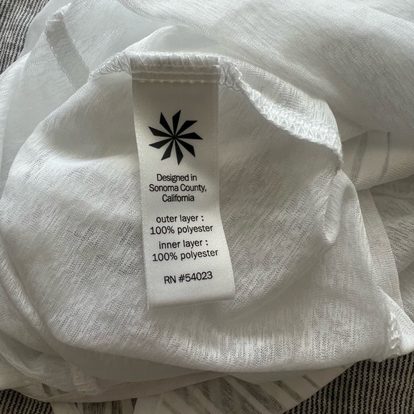 3/$10 🏷️ Athleta Workout Tank - Picture 4 of 8